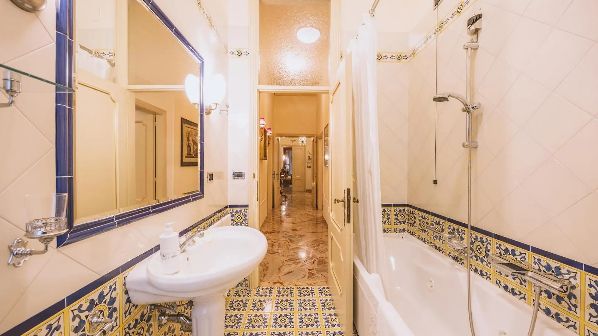 Casadoro Apartment Arezzo 0*,
